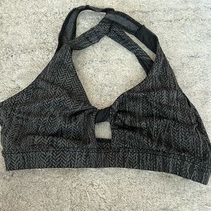 Buffbunny grey black twist bra sz. S